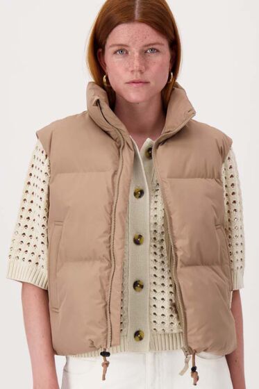 Zusss korte bulky bodywarmer darker sand