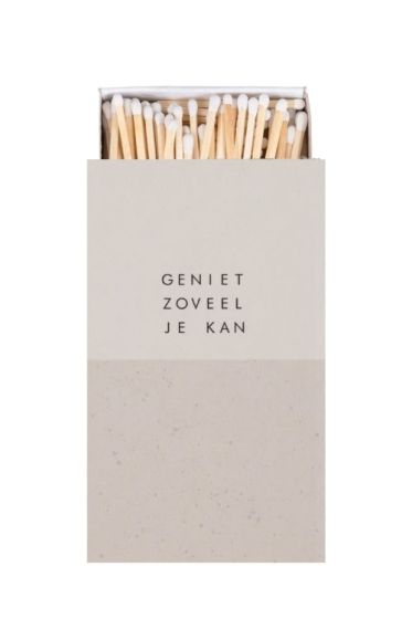 Zusss lucifers zand geniet zoveel je kan