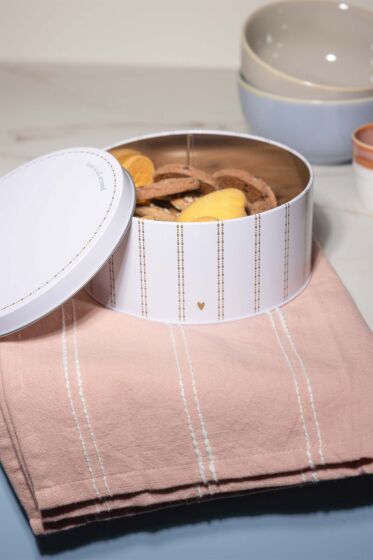 Zusss koekblik streep hartje love is all around